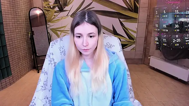 Snapshot of fleximona chatting on May 17, 2026, 10:00 am fleximona online show from May 17, 2026, 10:00 am