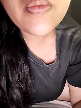 Annerae online show from December 21, 2025, 3:19 pm