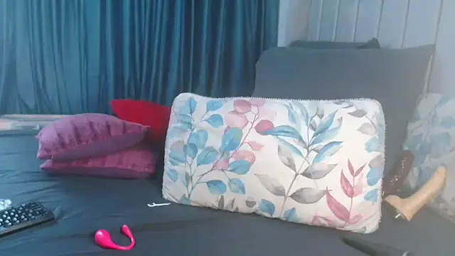 Snapshot of CummSavage chatting on December 14, 2025, 4:40 am CummSavage online show from December 14, 2025, 4:40 am