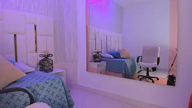 Snapshot of Meghan_stonne_ chatting on February 8, 2026, 7:17 pm Meghan stonne online show from February 8, 2026, 7:17 pm