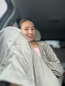 Snapshot of YOUR-KARINA chatting on March 5, 2025, 7:16 am YOUR-KARINA online show from March 5, 2025, 7:16 am