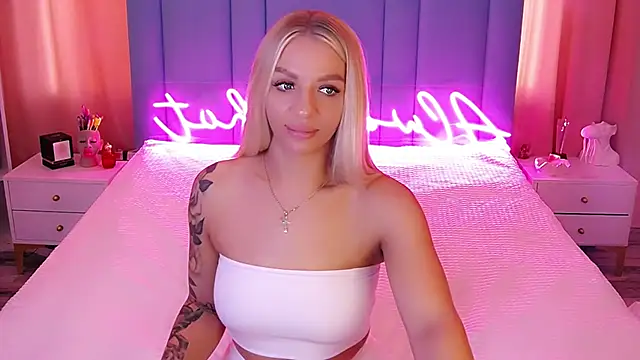 AllwaysHotJ online show from February 2, 2025, 3:32 am