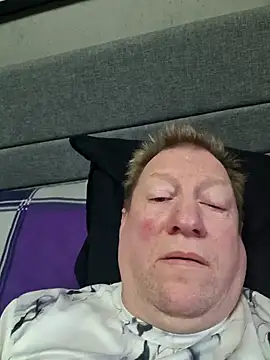 tomtom111111 online show from December 27, 2024, 12:56 pm