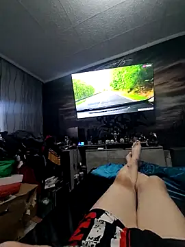 tomtom111111 online show from September 21, 2025, 3:46 pm