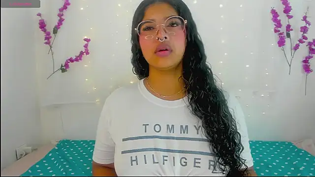 moana taylor online show from September 11, 2025, 9:53 am