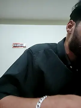 Snapshot of FearingForm chatting on September 25, 2025, 8:01 pm FearingForm online show from September 25, 2025, 8:01 pm