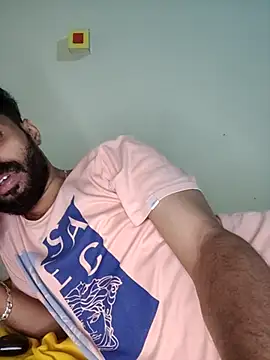 Snapshot of FearingForm chatting on October 6, 2025, 9:01 pm FearingForm online show from October 6, 2025, 9:01 pm