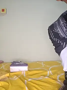 Snapshot of FearingForm chatting on October 8, 2025, 11:41 am FearingForm online show from October 8, 2025, 11:41 am