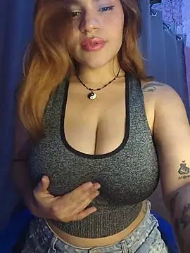 Snapshot of SexyFriends_ chatting on July 22, 2026, 12:24 am SexyFriends online show from July 22, 2026, 12:24 am
