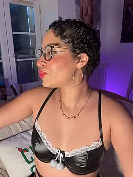 Snapshot of Lauyako chatting on June 30, 2026, 7:37 pm Lauyako online show from June 30, 2026, 7:37 pm