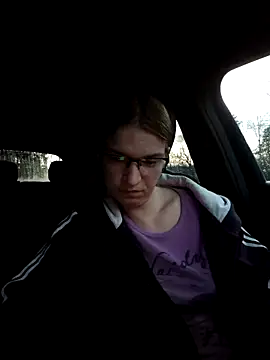 Geile-Luna online show from April 19, 2026, 6:10 pm