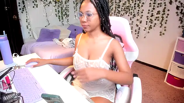 violeta milleer online show from October 20, 2025, 3:45 pm