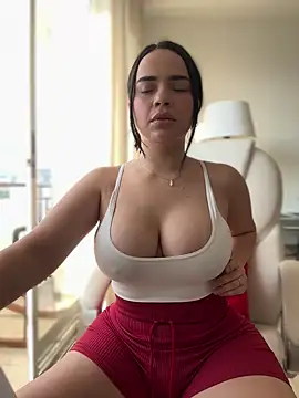 Snapshot of GeorginaJones chatting on January 21, 2025, 10:08 pm GeorginaJones online show from January 21, 2025, 10:08 pm