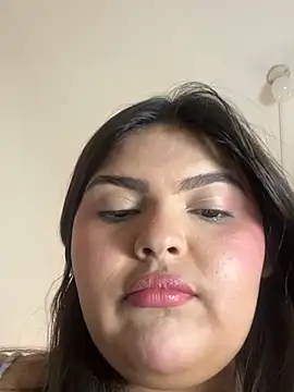 Lia sexx online show from February 25, 2026, 7:01 pm