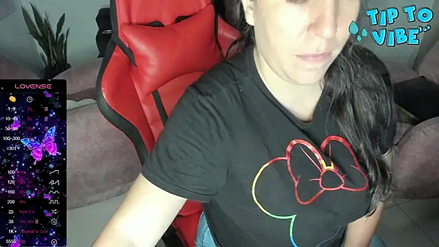 valery adams1 online show from March 7, 2025, 4:13 am