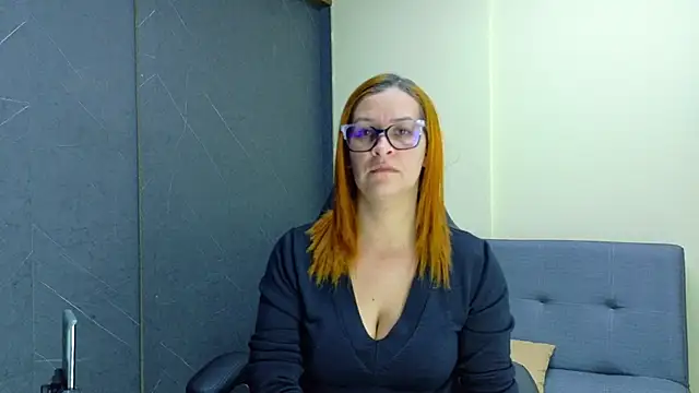 Britney taylor  online show from March 5, 2026, 7:21 pm