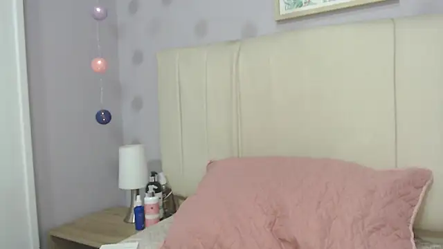 amy le01 online show from March 4, 2025, 1:17 pm