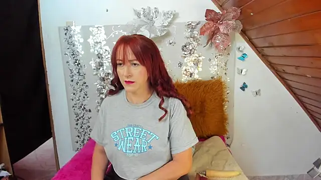 Snapshot of Hannaa32 chatting on March 8, 2025, 7:53 pm Hannaa32 online show from March 8, 2025, 7:53 pm