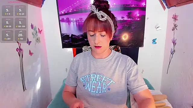 Snapshot of Hannaa32 chatting on October 2, 2025, 7:54 pm Hannaa32 online show from October 2, 2025, 7:54 pm