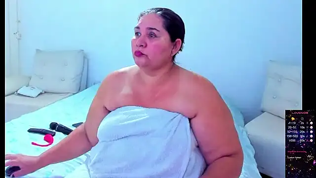 Snapshot of BBW_Michelle chatting on May 1, 2026, 2:05 am BBW Michelle online show from May 1, 2026, 2:05 am