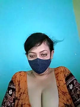 Snapshot of love_suman chatting on April 21, 2026, 10:32 am love suman online show from April 21, 2026, 10:32 am