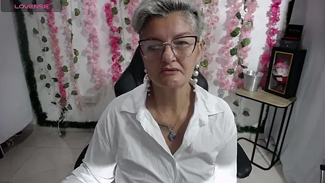 bety-cum2 online show from February 17, 2025, 11:13 am