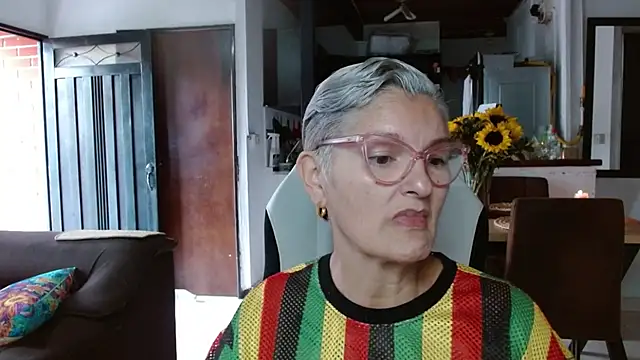 Snapshot of bety-cum2 chatting on February 21, 2026, 12:50 pm bety-cum2 online show from February 21, 2026, 12:50 pm