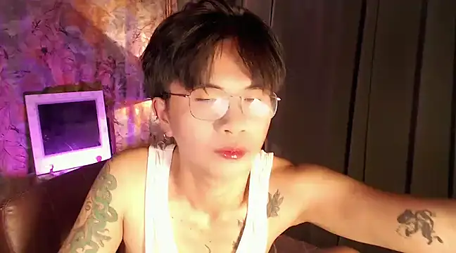 Snapshot of Sexy_Handsome_Drex chatting on January 22, 2025, 8:51 am Sexy Handsome Drex online show from January 22, 2025, 8:51 am