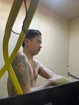 Snapshot of Sexy_Handsome_Drex chatting on February 28, 2026, 6:25 am Sexy Handsome Drex online show from February 28, 2026, 6:25 am