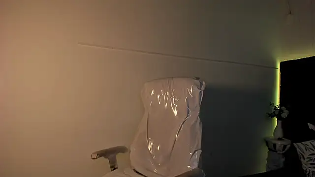 lauren fit online show from February 13, 2026, 6:15 pm