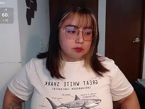 yini angel online show from June 4, 2026, 2:39 am
