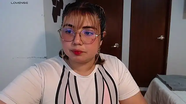 yini angel online show from July 16, 2026, 1:22 am