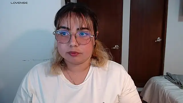 yini angel online show from July 28, 2026, 1:01 am