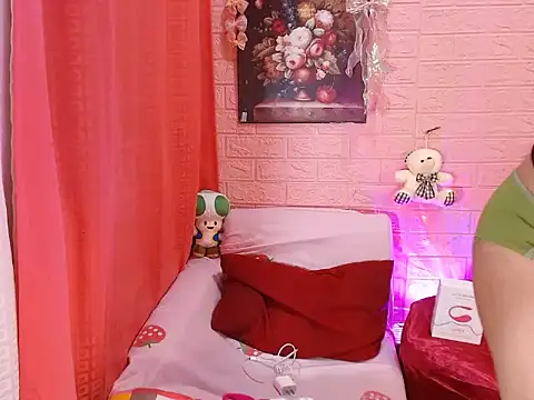 Snapshot of Mast3rOfDesire chatting on September 16, 2025, 2:18 pm Mast3rOfDesire online show from September 16, 2025, 2:18 pm