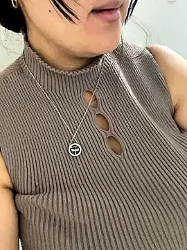 SWEETLILY18 online show from September 9, 2025, 10:31 pm