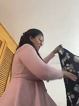 SWEETLILY18 online show from September 16, 2025, 8:54 pm