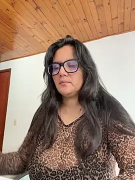 SWEETLILY18 online show from April 17, 2026, 12:52 pm