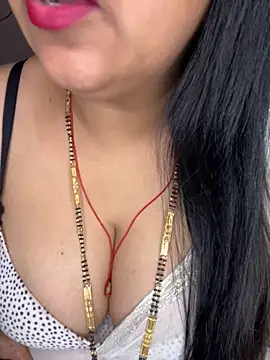 Snapshot of Zoya_Varma004 chatting on October 26, 2025, 9:48 am Zoya Varma004 online show from October 26, 2025, 9:48 am