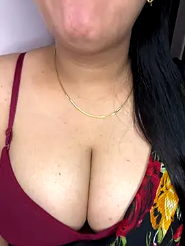 Snapshot of Zoya_Varma004 chatting on December 14, 2025, 5:57 am Zoya Varma004 online show from December 14, 2025, 5:57 am