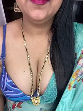 Snapshot of Zoya_Varma004 chatting on February 20, 2026, 5:37 am Zoya Varma004 online show from February 20, 2026, 5:37 am