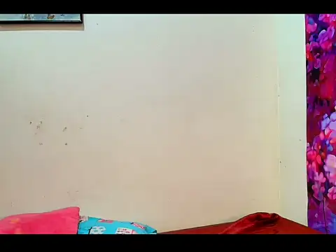 Snapshot of Karol_naughty chatting on May 23, 2026, 12:42 pm Karol naughty online show from May 23, 2026, 12:42 pm