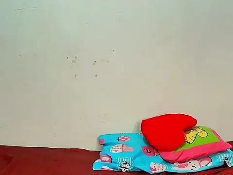 Snapshot of Karol_naughty chatting on May 26, 2026, 3:08 pm Karol naughty online show from May 26, 2026, 3:08 pm