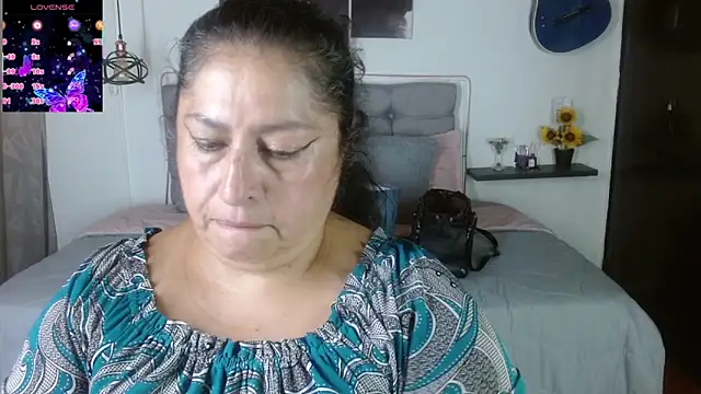 Snapshot of Keyla01_ chatting on April 24, 2026, 6:32 pm Keyla01 online show from April 24, 2026, 6:32 pm