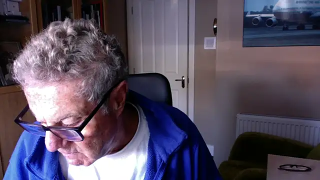 Snapshot of Oldpistolpete chatting on February 24, 2025, 9:43 am Oldpistolpete online show from February 24, 2025, 9:43 am