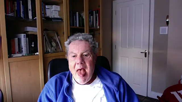 Snapshot of Oldpistolpete chatting on February 28, 2025, 9:25 am Oldpistolpete online show from February 28, 2025, 9:25 am