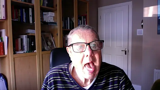 Snapshot of Oldpistolpete chatting on March 12, 2025, 9:23 am Oldpistolpete online show from March 12, 2025, 9:23 am