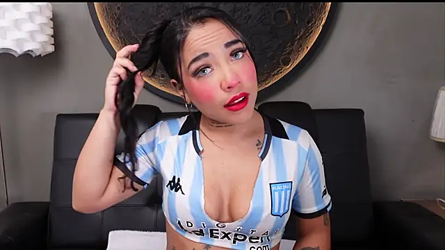 miss vaiolette online show from July 11, 2026, 10:18 am
