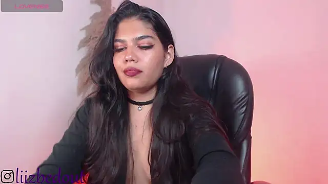 liz bedoutxx online show from October 18, 2025, 2:36 am