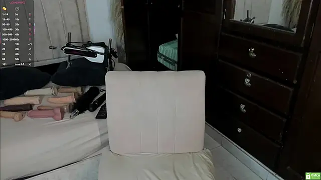 Snapshot of Bianka_olivetto021 chatting on July 3, 2026, 5:25 am Bianka olivetto021 online show from July 3, 2026, 5:25 am
