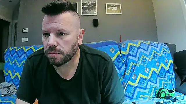 txan9876 online show from October 17, 2025, 3:53 am